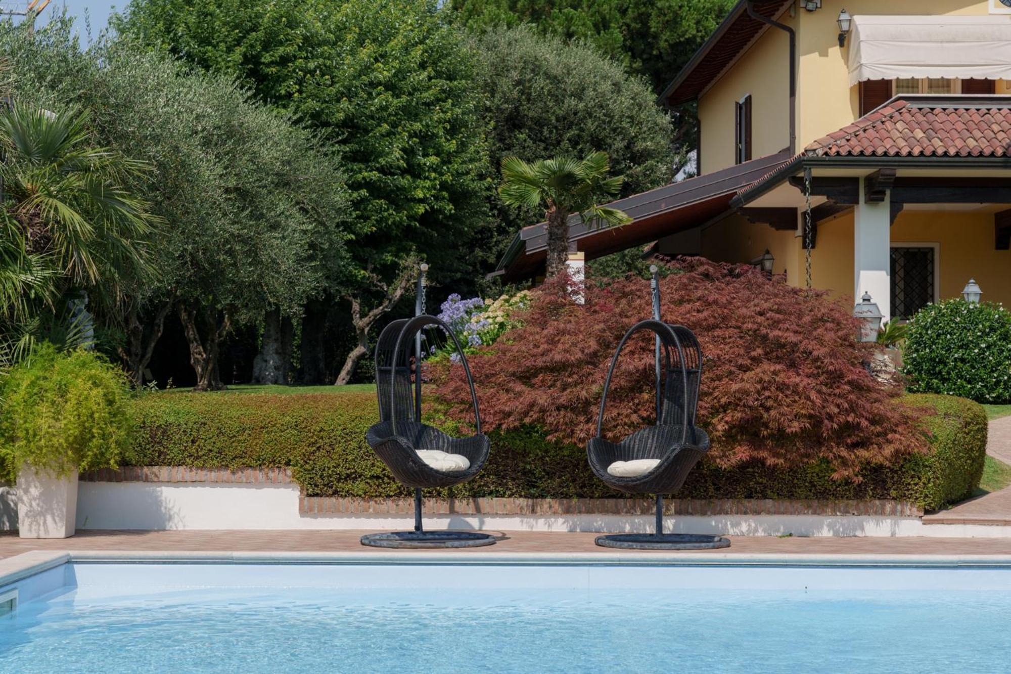 Elena Villa