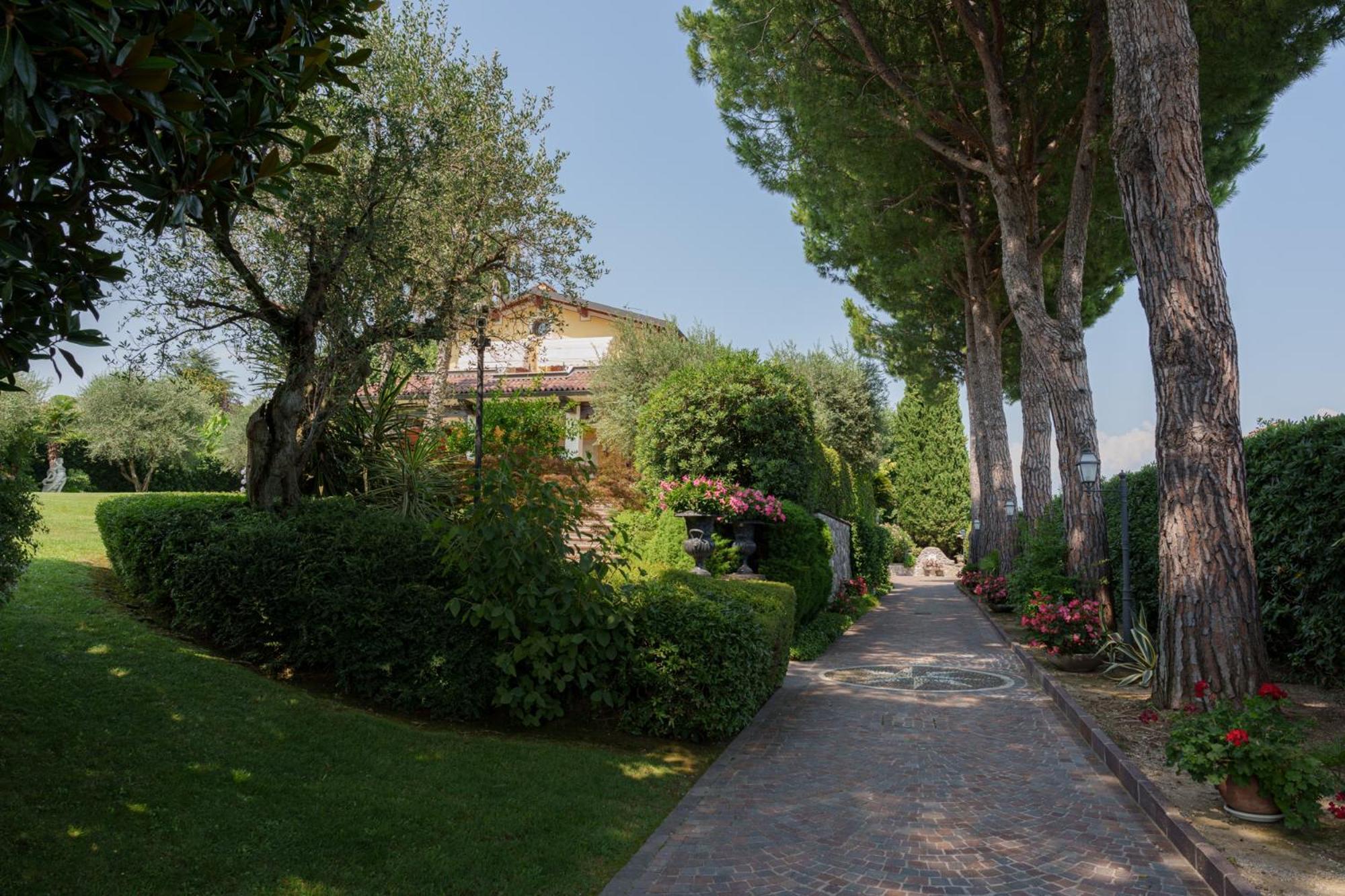 Villa Elena
