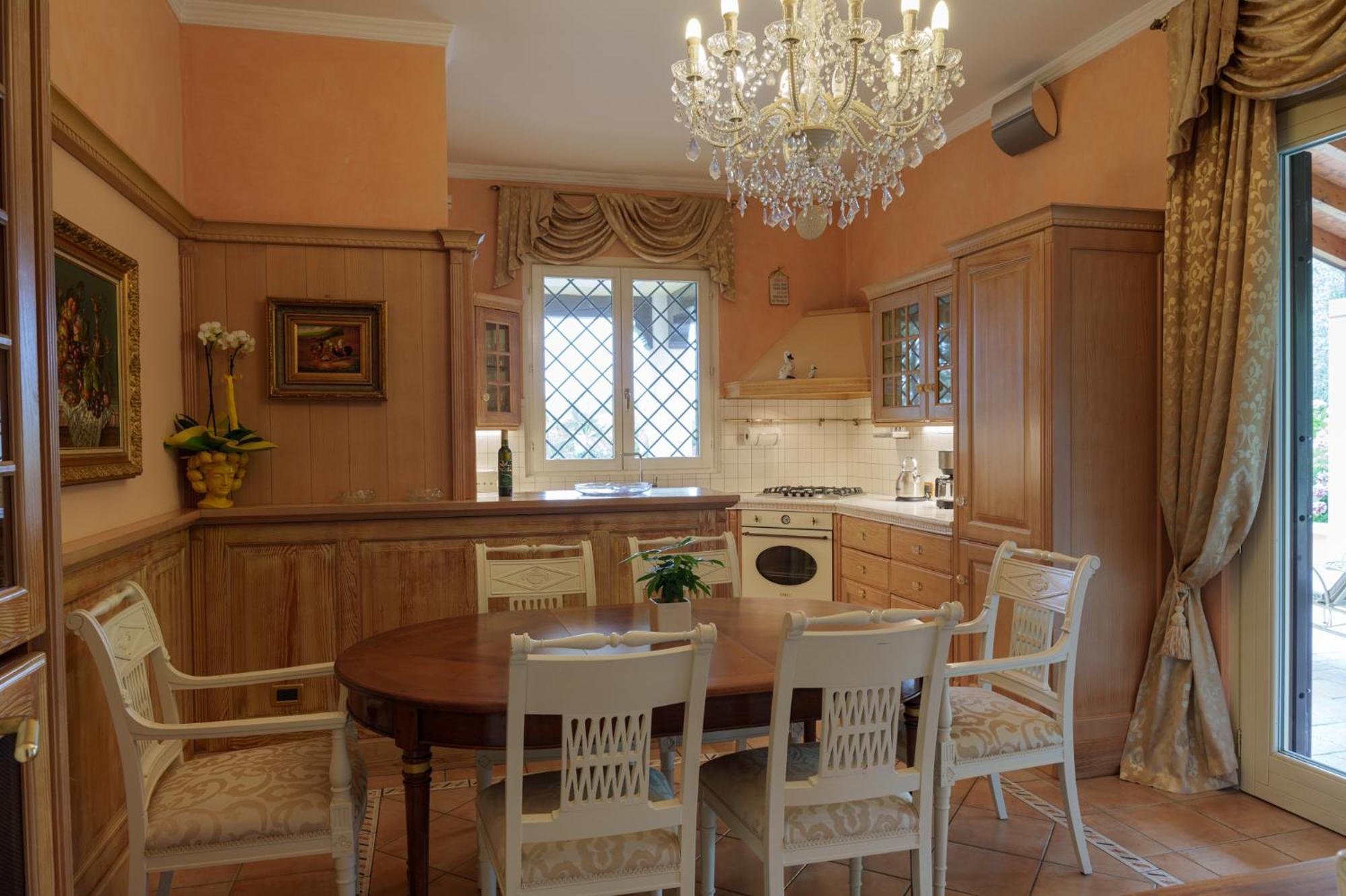 Villa Elena *